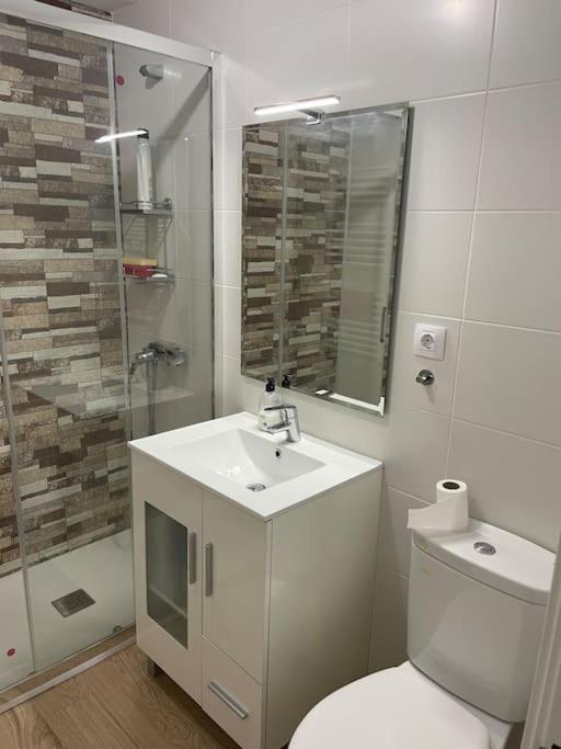 Precioso Duplex En Oviedo Wifi Appartement Buitenkant foto